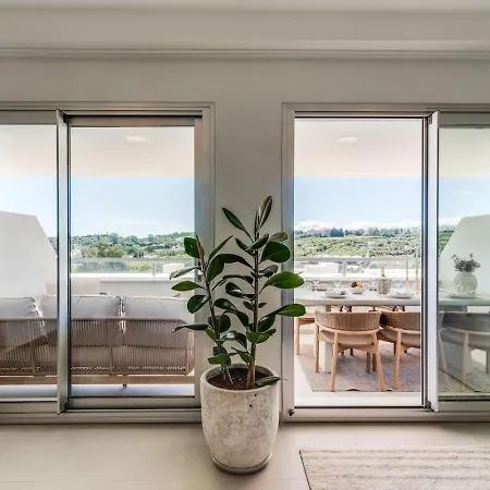 Apartment 3br With Great Panoramic Views At Oceana Gardens *