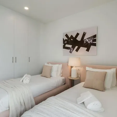 3br With Great Panoramic Views At Oceana Gardens *