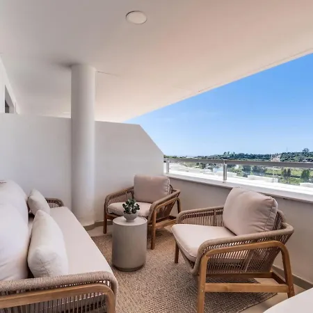 3br With Great Panoramic Views At Oceana Gardens Apartment